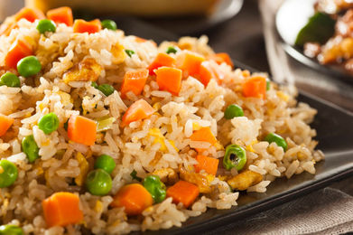 Fried rice with carrots, peas, and egg